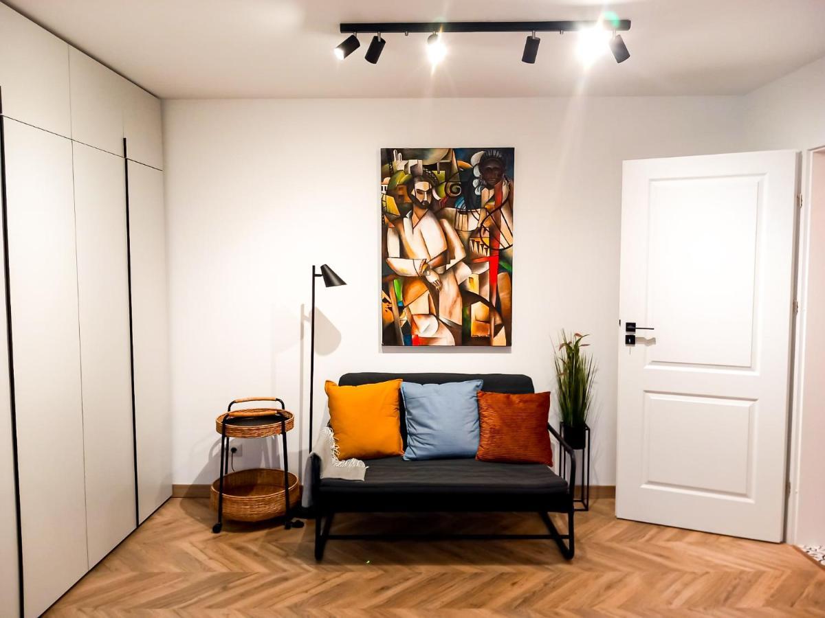 Апартаменти Timpuri Noi Studio With Self Check In Бухарест Екстер'єр фото